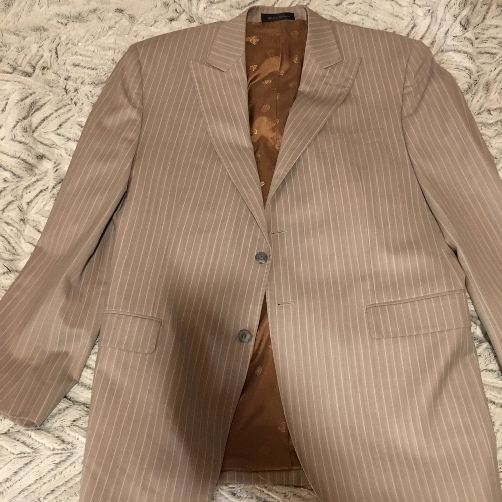 Sean John men’s pinstriped suit